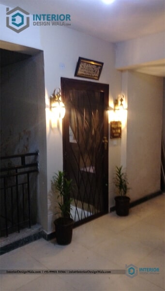 https://www.interiordesignwala.com/userfiles/media/webnoo.in.net/1-entrance-gate-design-with-decorative-light-mi.jpg
